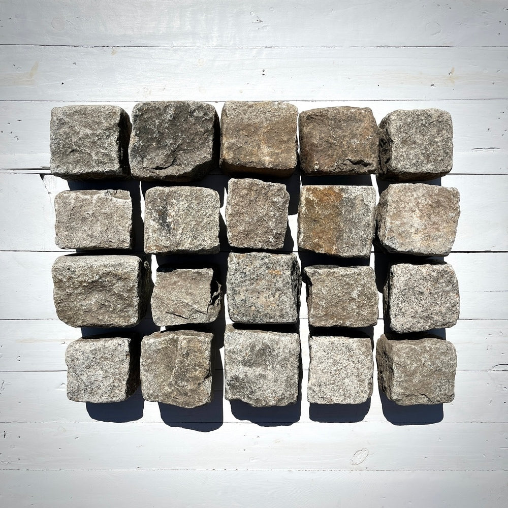 Reclaimed New York Granite Cobblestone - Cubes