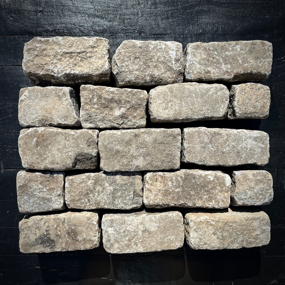 Reclaimed New York Granite Cobblestone - Regulation